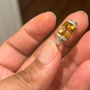 14l white gold 2 carat citrine ring and diamonds